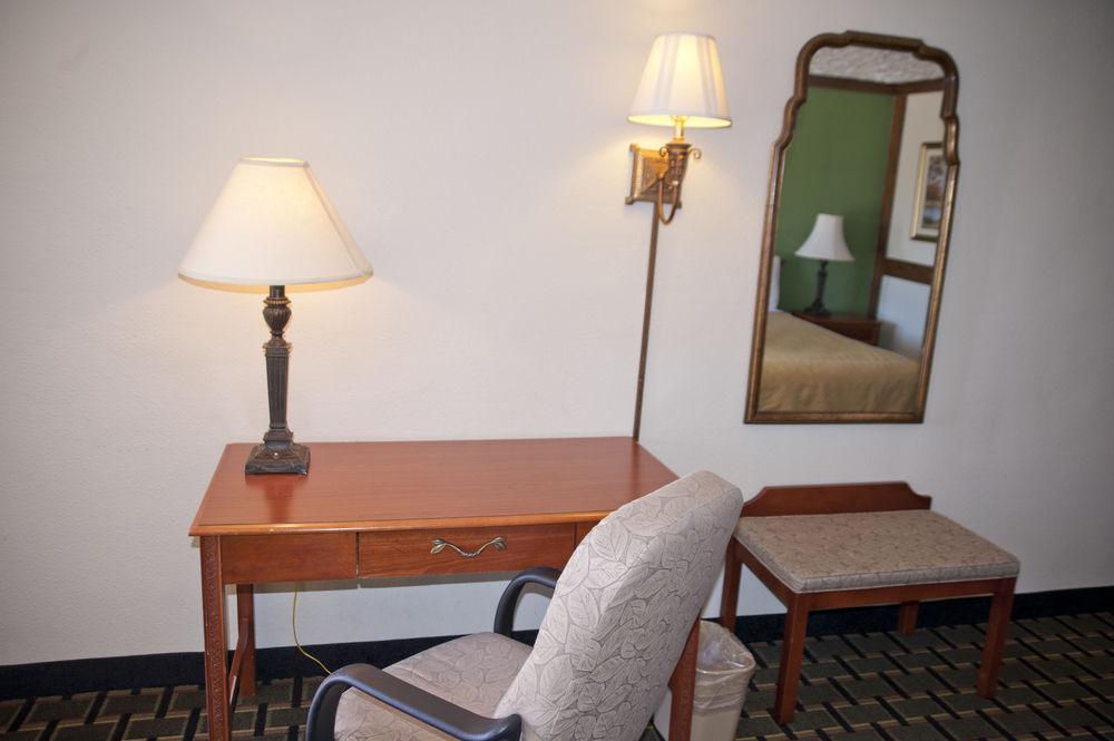 Victorian Inn & Suites Nacogdoches Luaran gambar